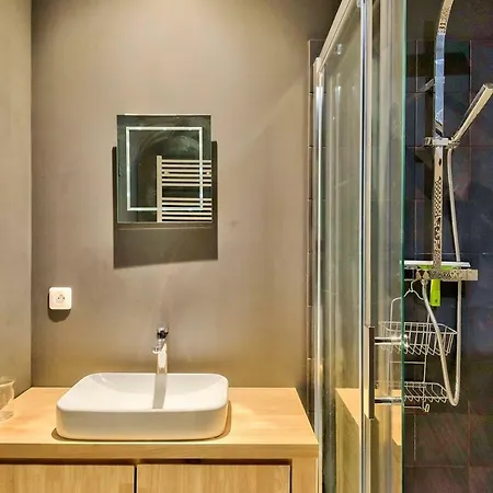Lovely In Toulouse