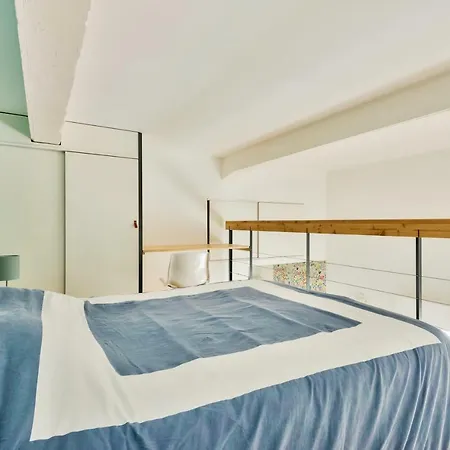 Apartment Lovely In